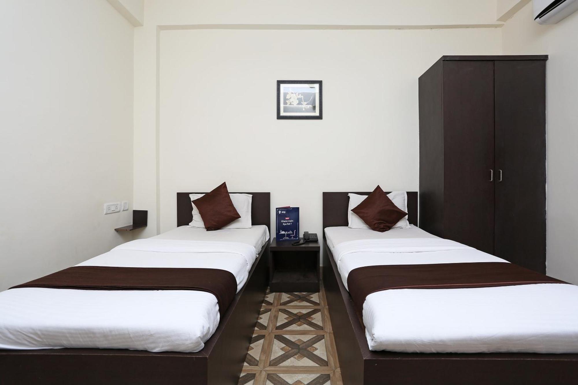 Oyo Stellar Resort Bhuvanesvar Kültér fotó
