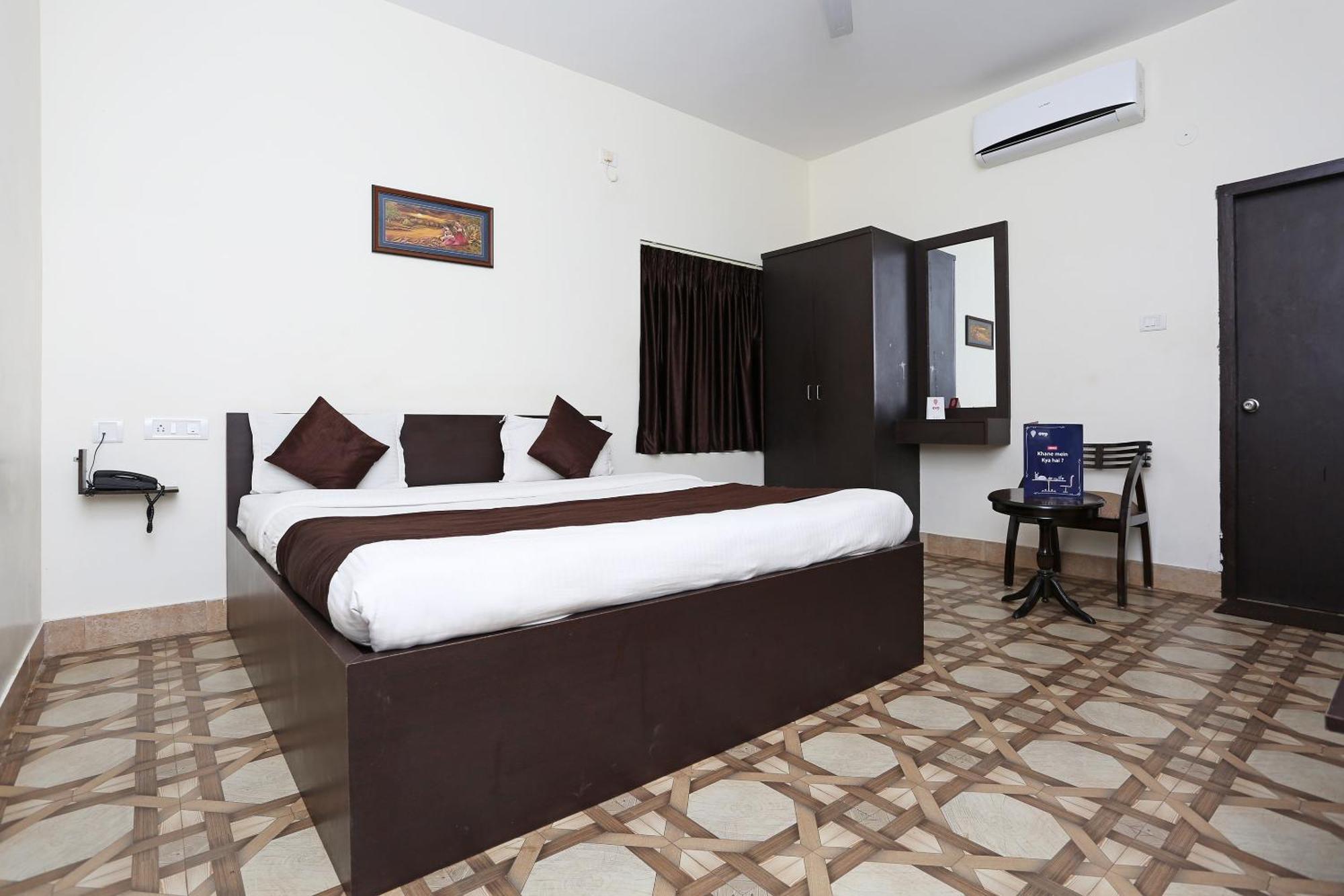 Oyo Stellar Resort Bhuvanesvar Kültér fotó