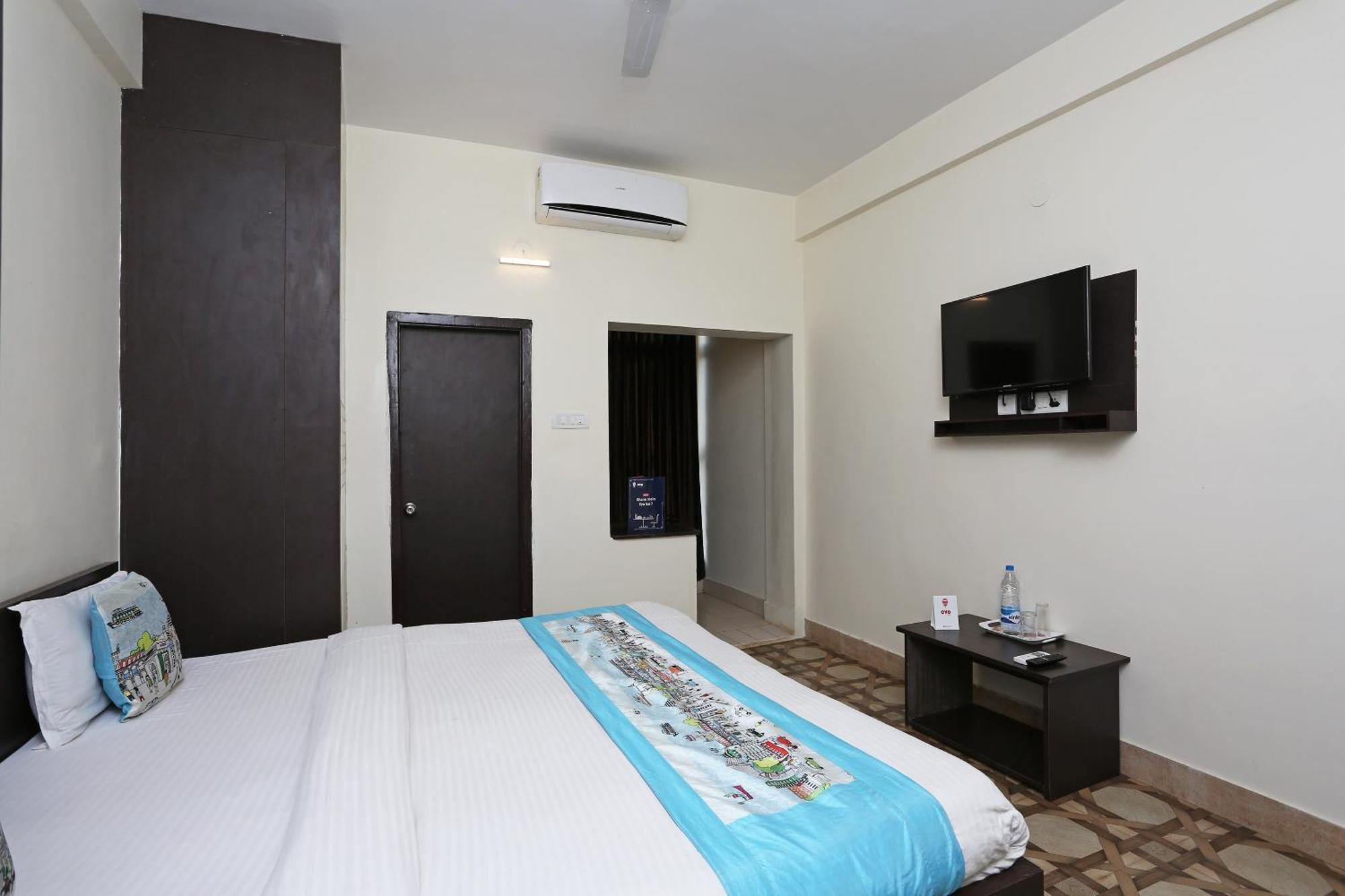 Oyo Stellar Resort Bhuvanesvar Kültér fotó